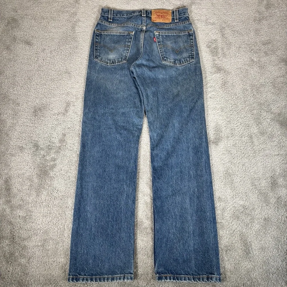 Vintage Levis 505 Jeans Regular Fit Straight Leg Blue Denim Cotton Faded 2002